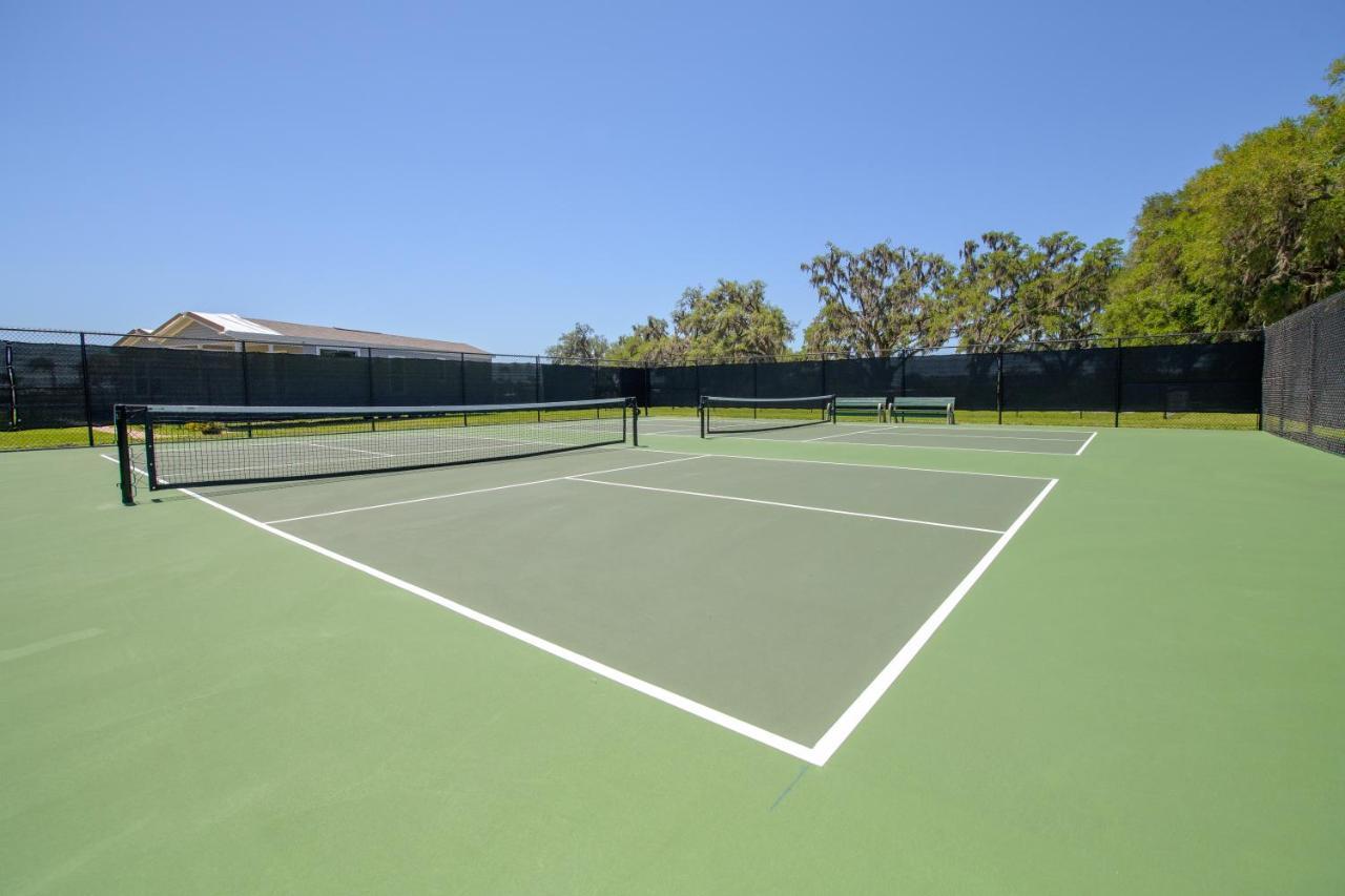 Majestic Oaks Rv Resort Zephyrhills Exterior foto
