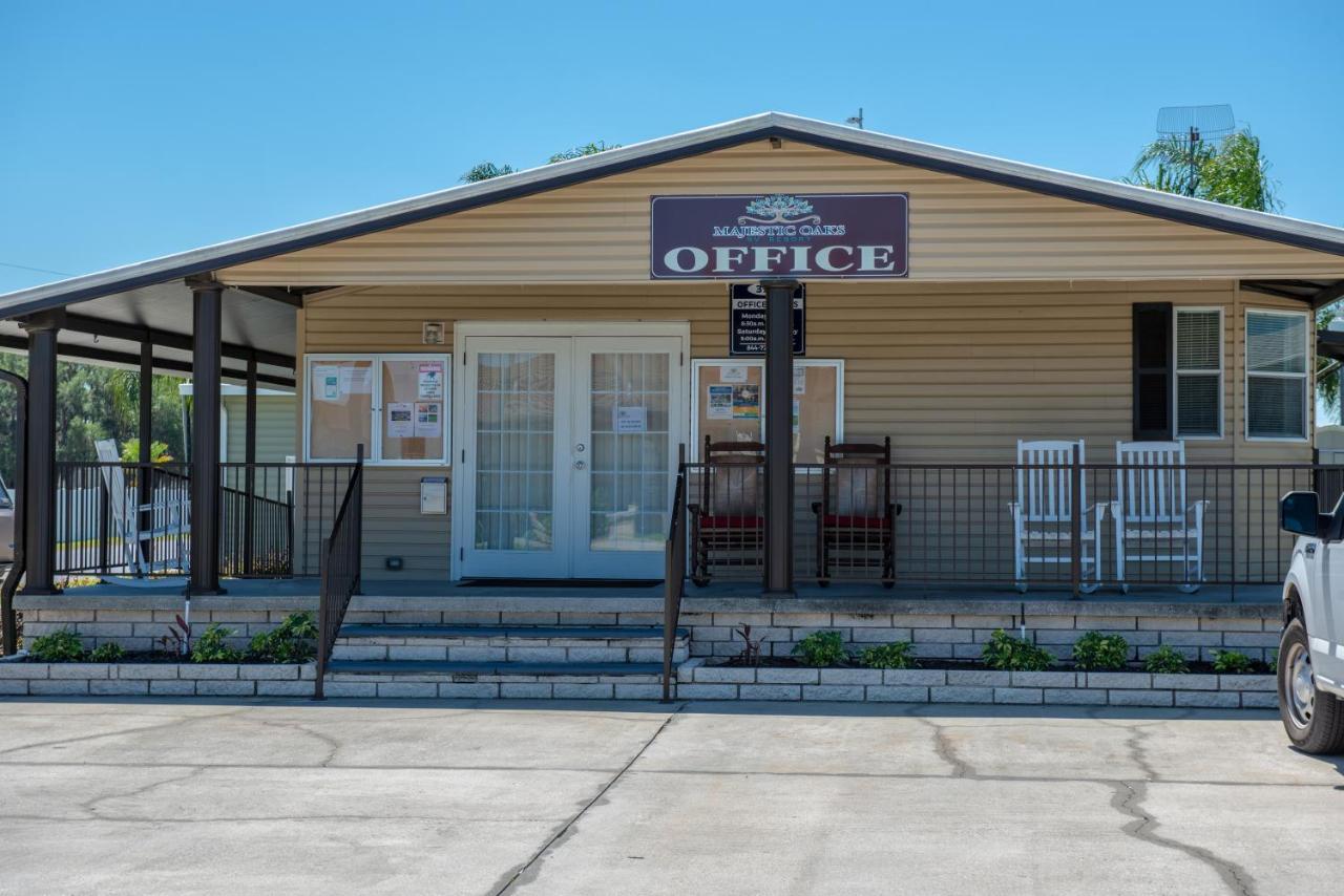 Majestic Oaks Rv Resort Zephyrhills Exterior foto